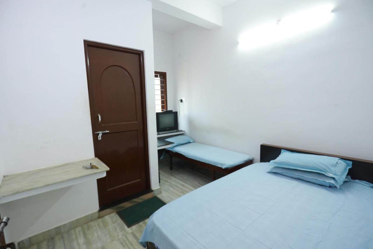Arackal Tourist Home Tripunithura Экстерьер фото